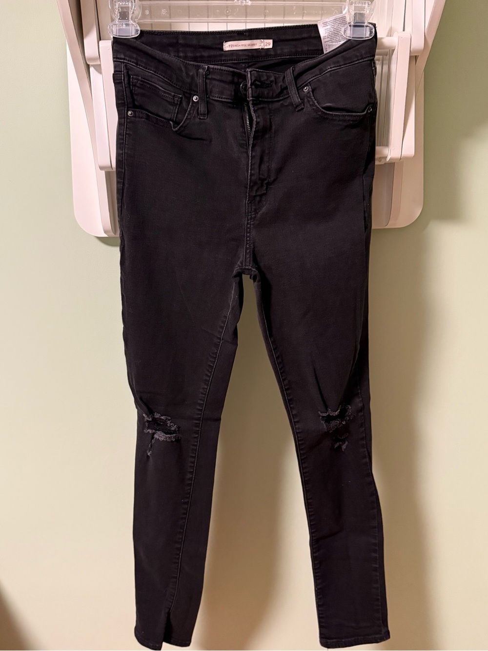 Levi's Black Distressed Skinny Jeans